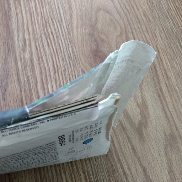 Vogue 8864 Sewing Pattern Girls Size 4-6 Long Coat and Tam Hat - Picture 10 of 16